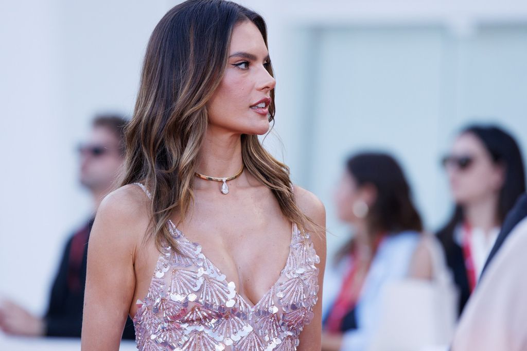 Alessandra Ambrosio - 2