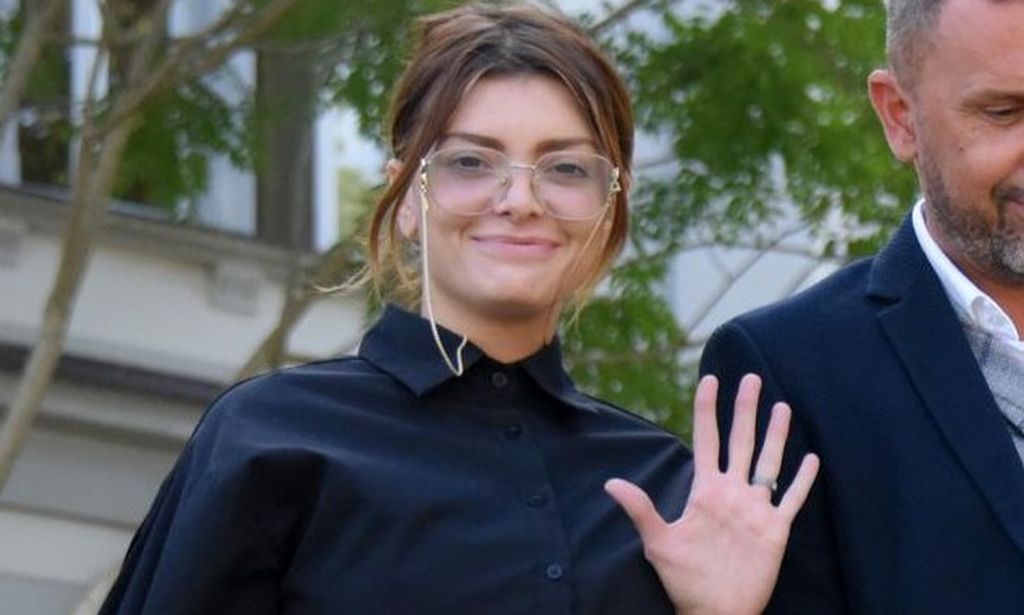 Ella Dvornik s odvjetnikom - 4