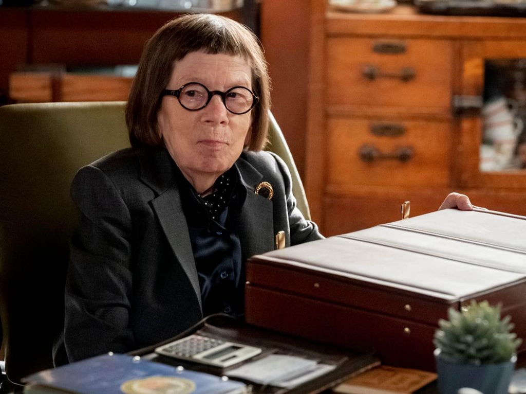 Linda Hunt