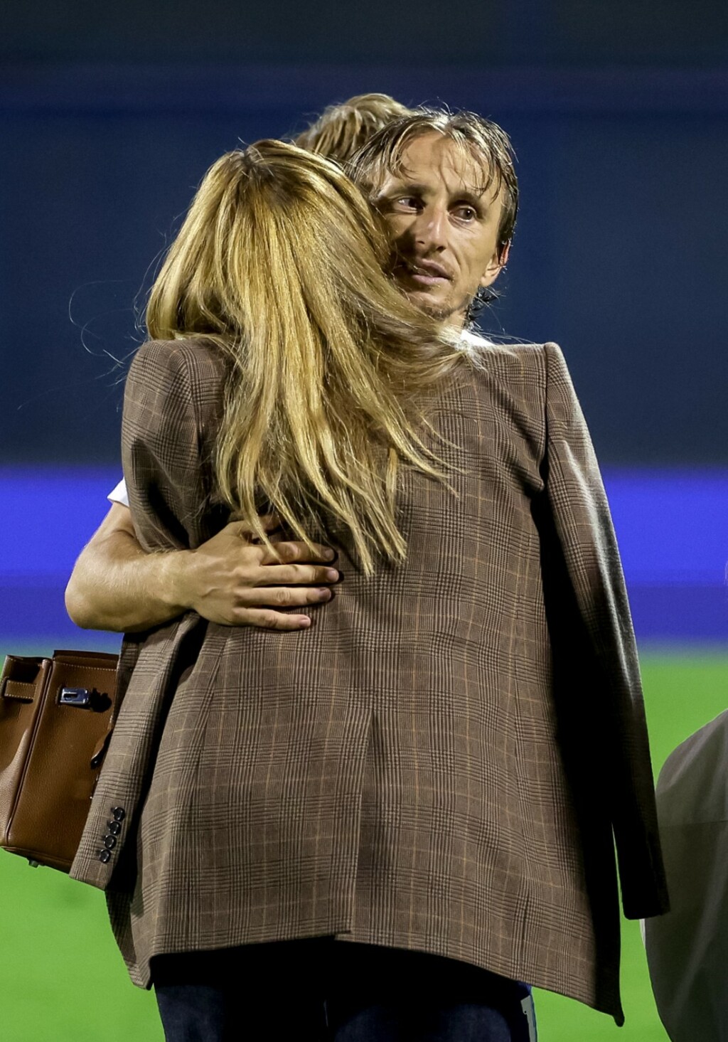 Vanja i Luka Modrić - zagrljaj nakon pobjede
