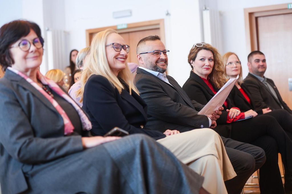 Danica Kramarić - 3