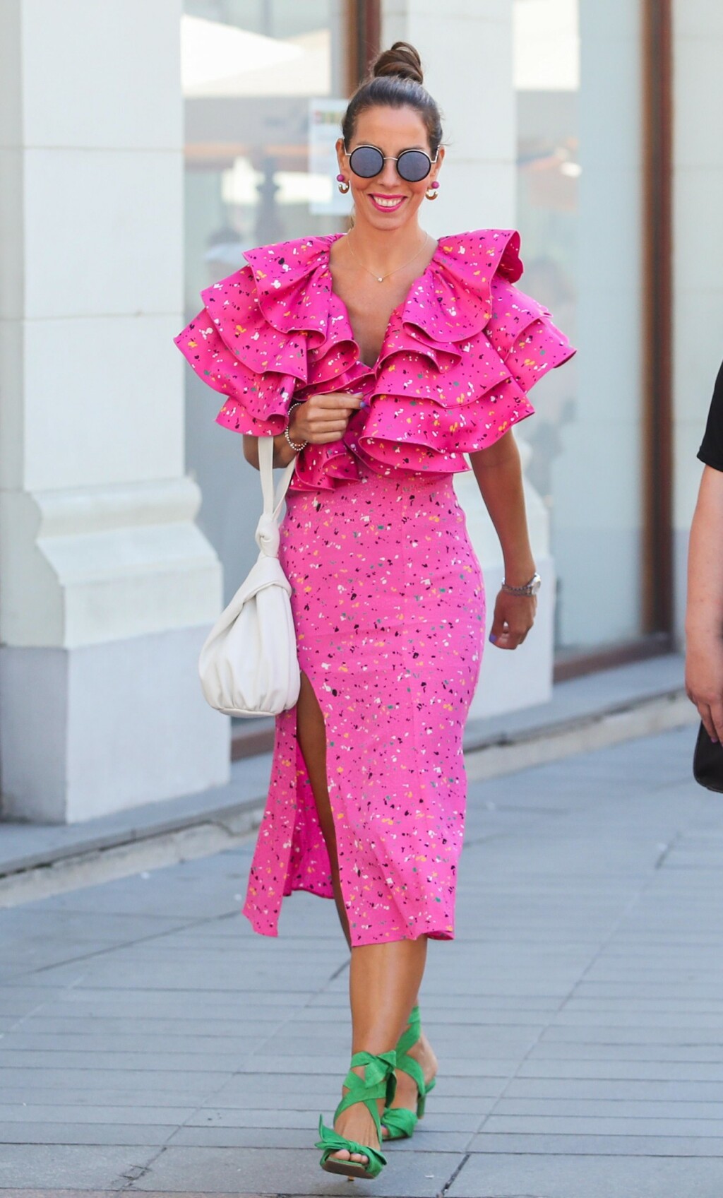 Olja Vori na zagrebačkoj špici u fantastičnoj haljini brenda Rotate Birger Christensen