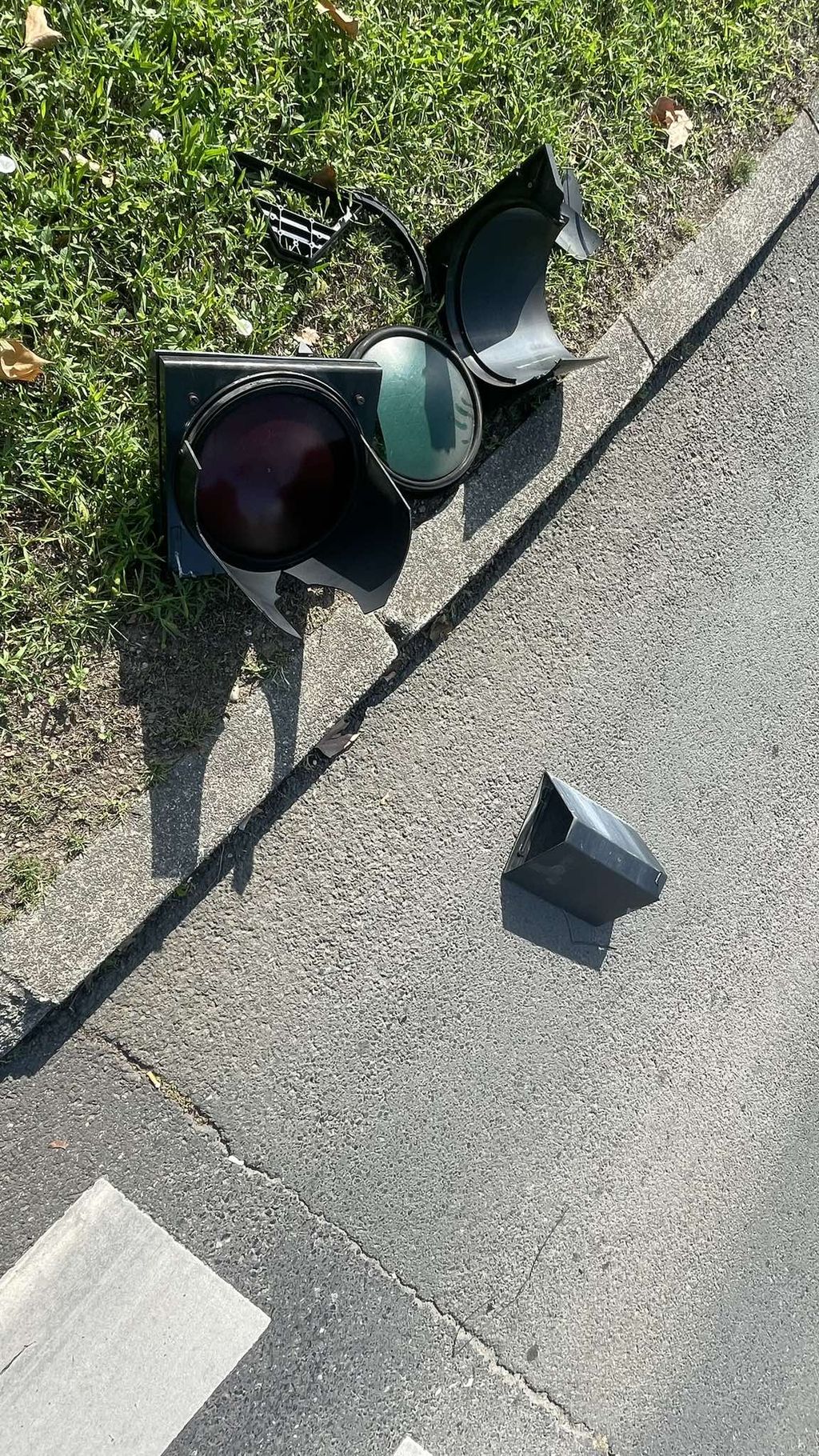 Oštećen semafor na križanju SR Njemačke i Vatikanske