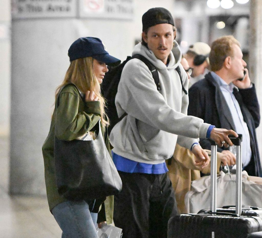 Margot Robbie i brat Cameron Robbie - 3