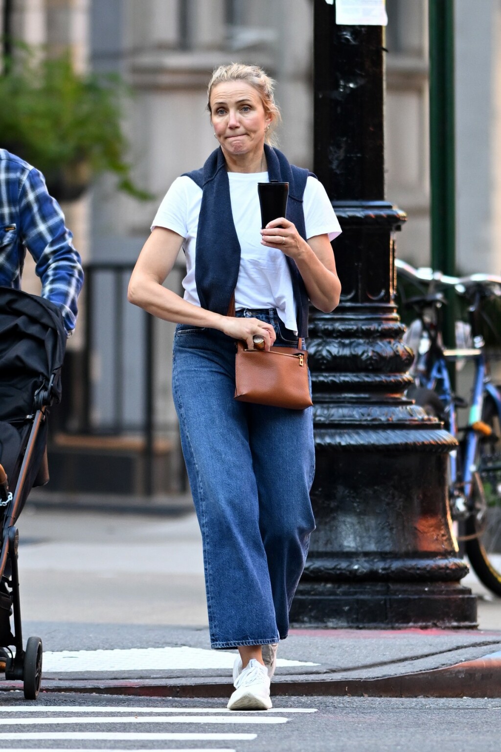 Cameron Diaz, nekadašnja kraljica skinny traperica, u modelu šireg ravnog kroja