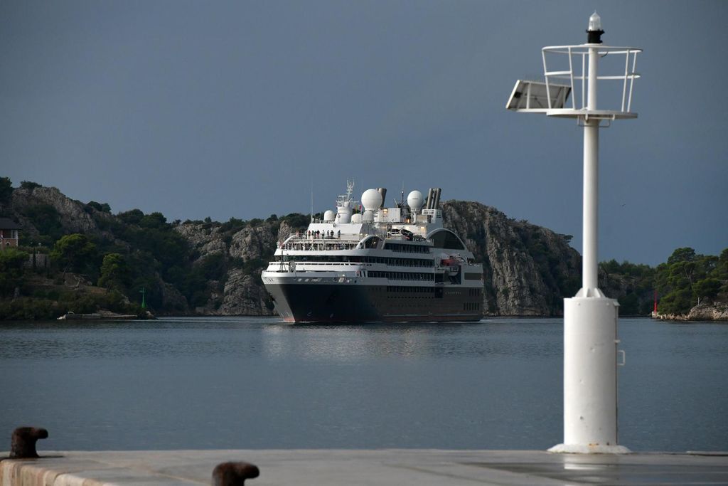 Kruzer L'Austral u Šibeniku - 4