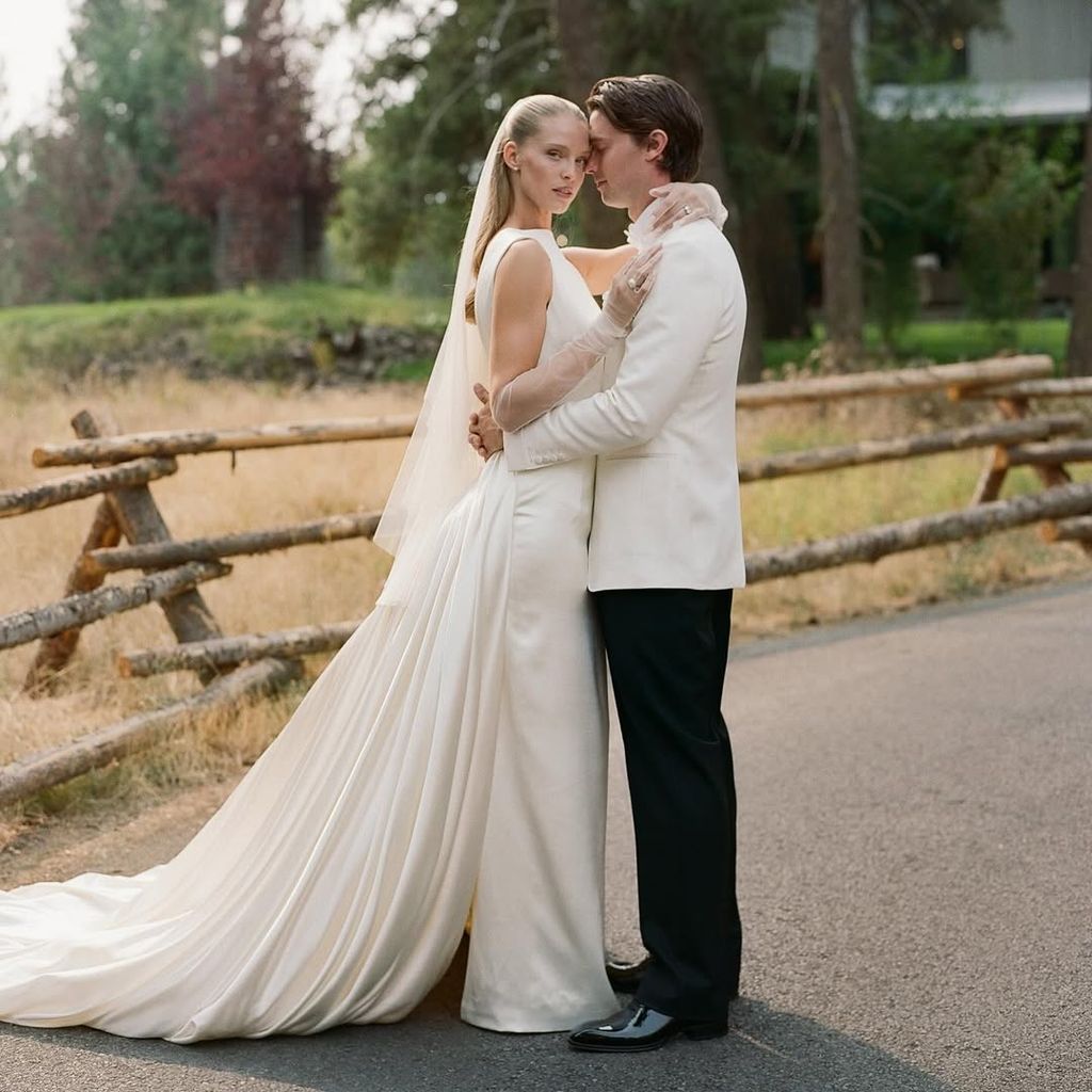 Patrick Schwarzenegger i Abby Champion - 4