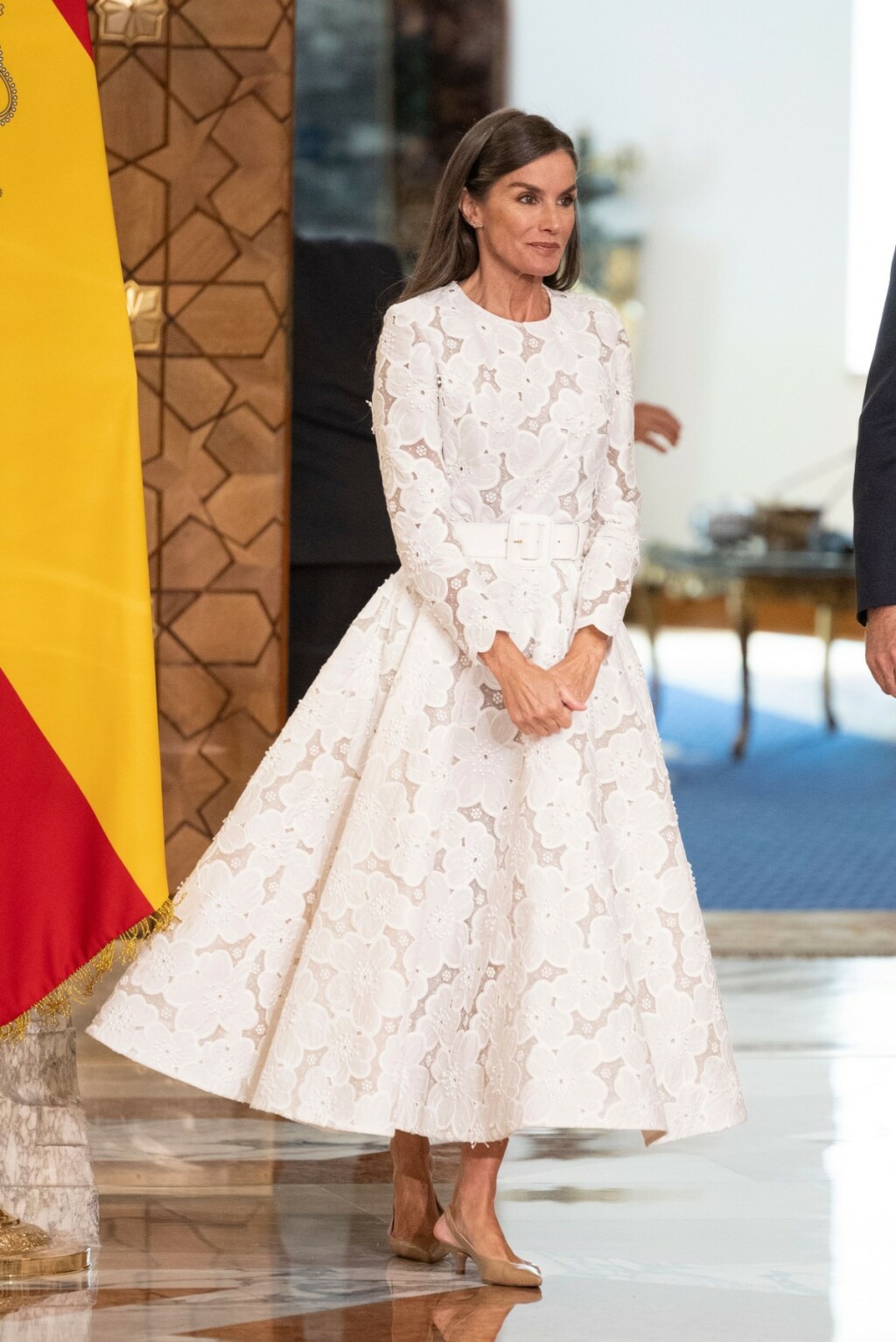 Kraljica Letizia u haljini od bijele čipke