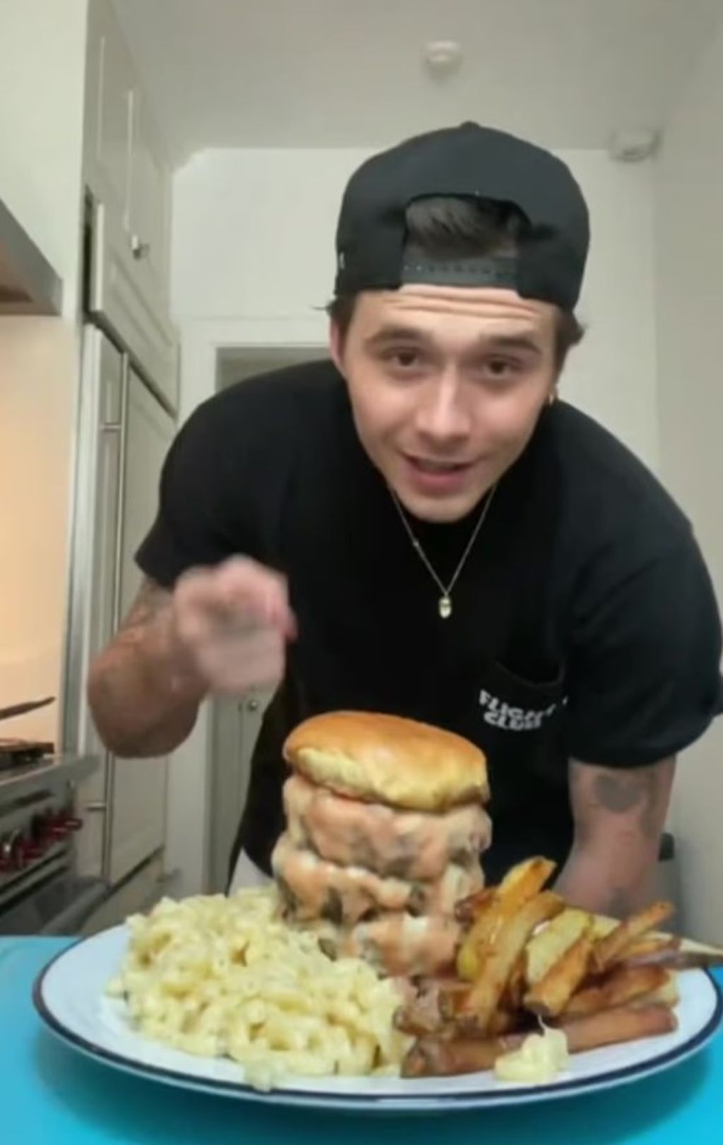 Brooklyn Beckham - 1