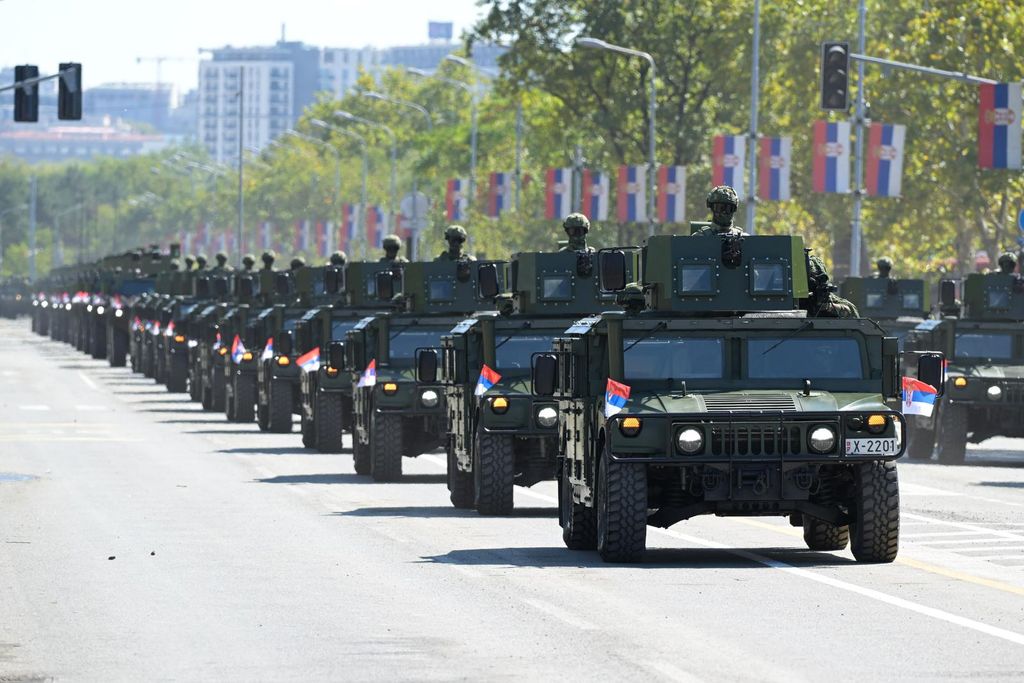 Generalna proba vojne parade u Beogradu - 1