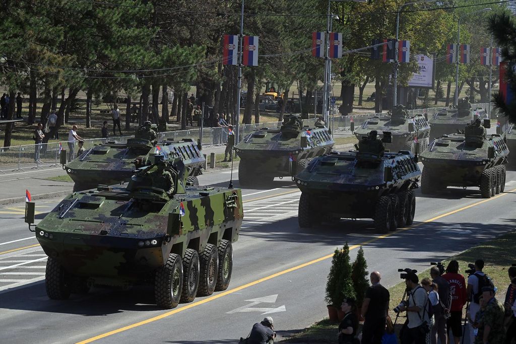 Generalna proba vojne parade u Beogradu - 1