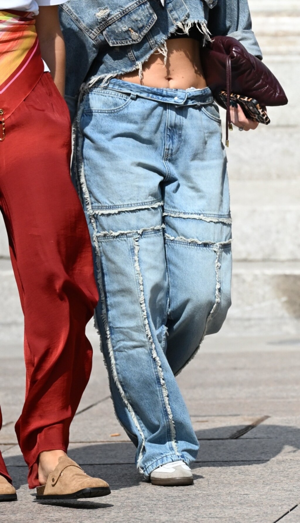 Street sytle u muškim trapericama iz Bershke