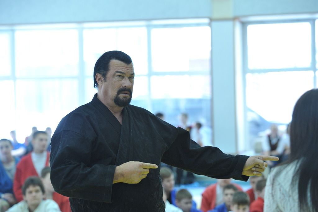 Steven Seagal - 4