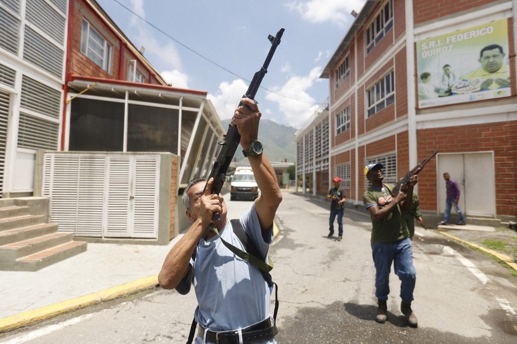 Venezuela obučava civile o uporabi oružja u slučaju američkog napada - 6