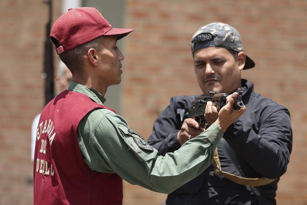 Venezuela obučava civile o uporabi oružja u slučaju američkog napada - 6