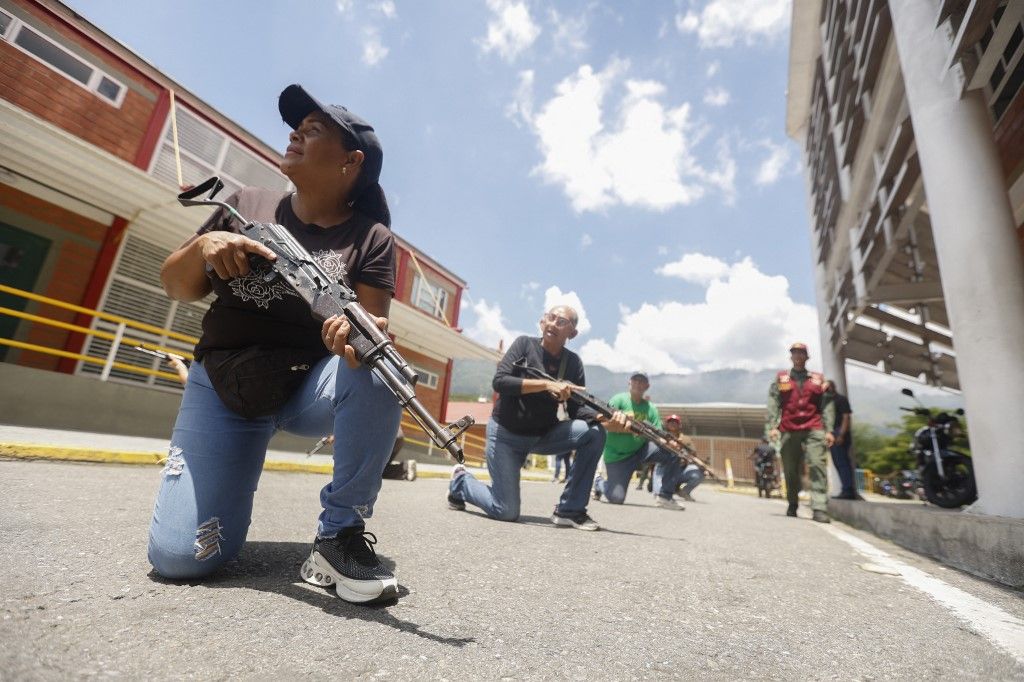 Venezuela obučava civile o uporabi oružja u slučaju američkog napada - 6