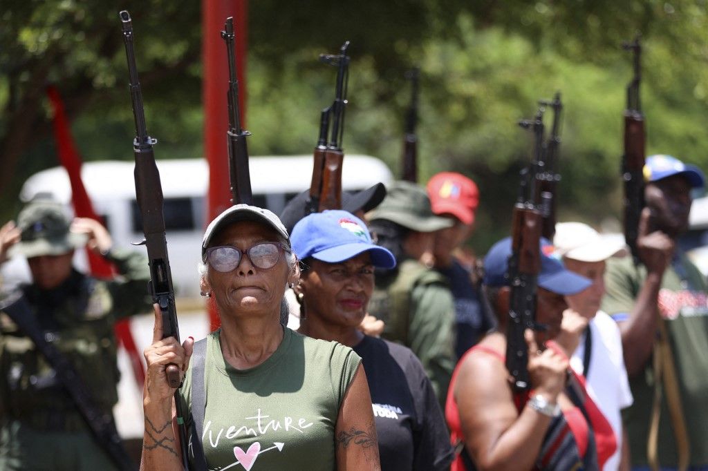 Venezuela obučava civile o uporabi oružja u slučaju američkog napada - 6