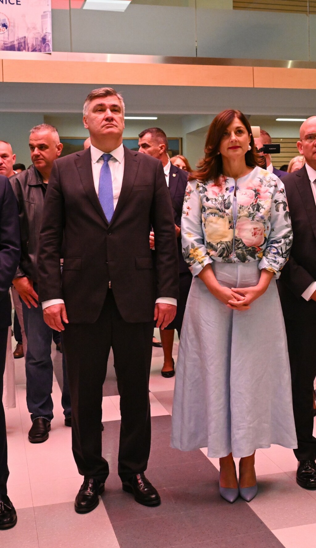 Prva dama odjenula je svjetloplavu kombinaciju