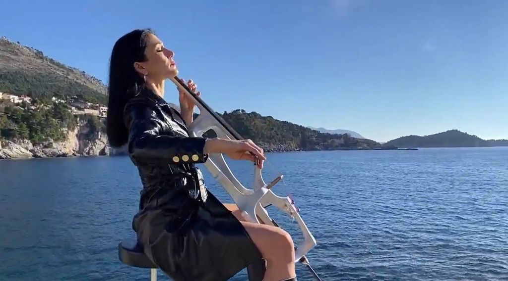 In Magazin: Ana Rucner - 2