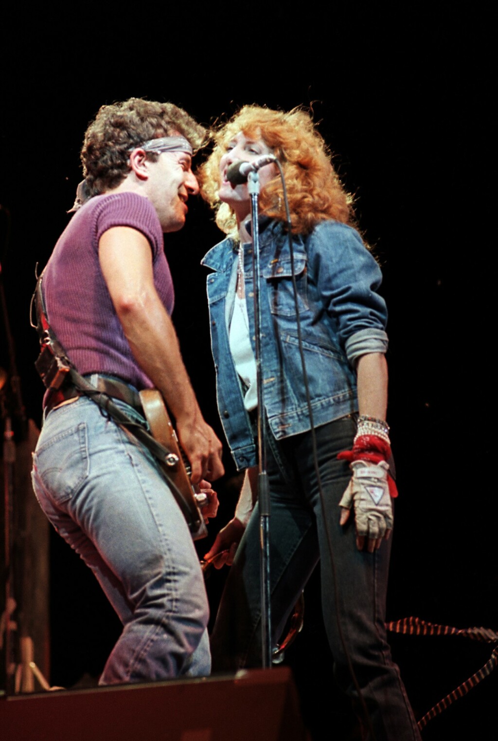 Bruce Springsteen i Patti Scialfa na koncertu 1985. godine