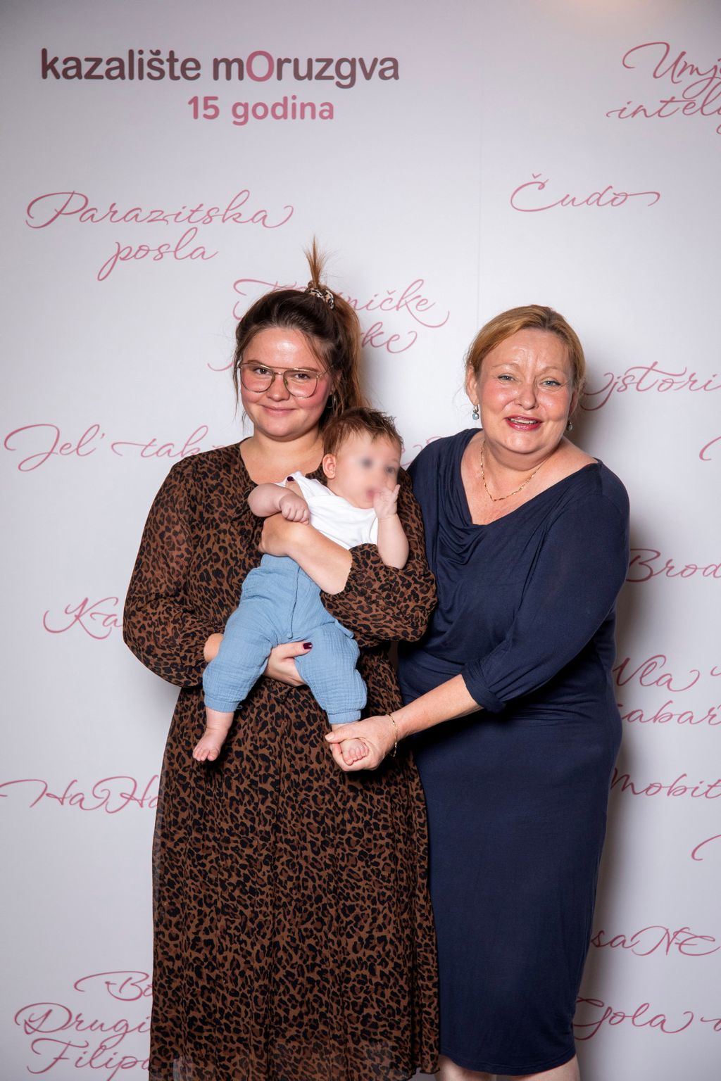 Ksenija Marinković s kćeri i unukom