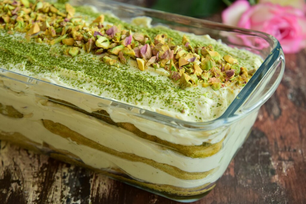 Tiramisu s pistacijom