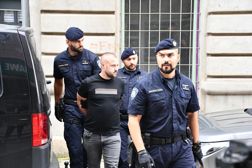 Privođenje osumnjičenog - 3