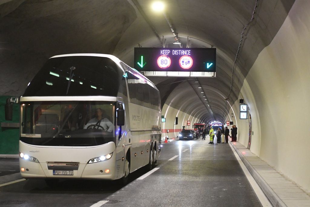 Svečano puštanje u promet obnovljene cijevi tunela Učka - 30