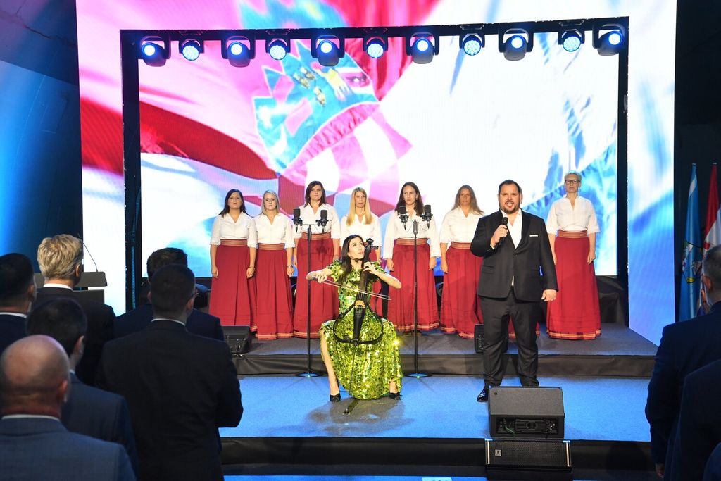 Svečano puštanje u promet obnovljene cijevi tunela Učka - 30