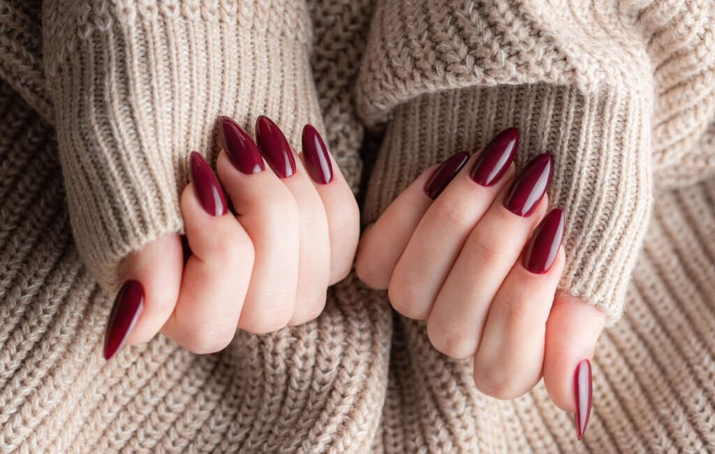 Neke boje lakova za nokte mogu pomladiti izgled ruku