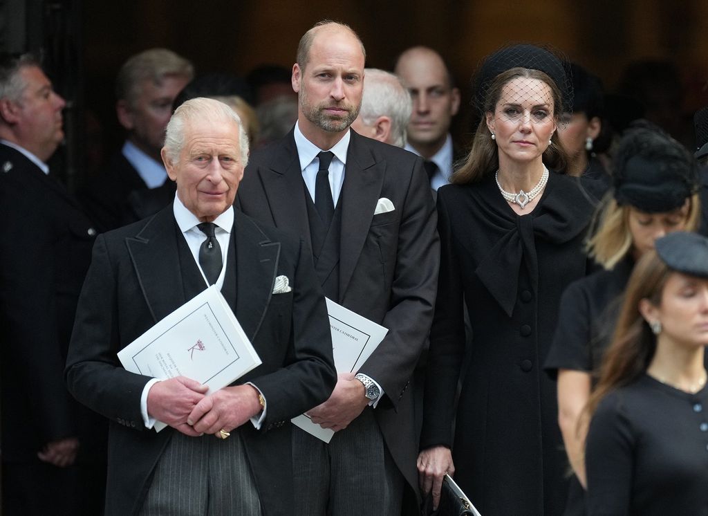 Princ William i kralj Charles - 1