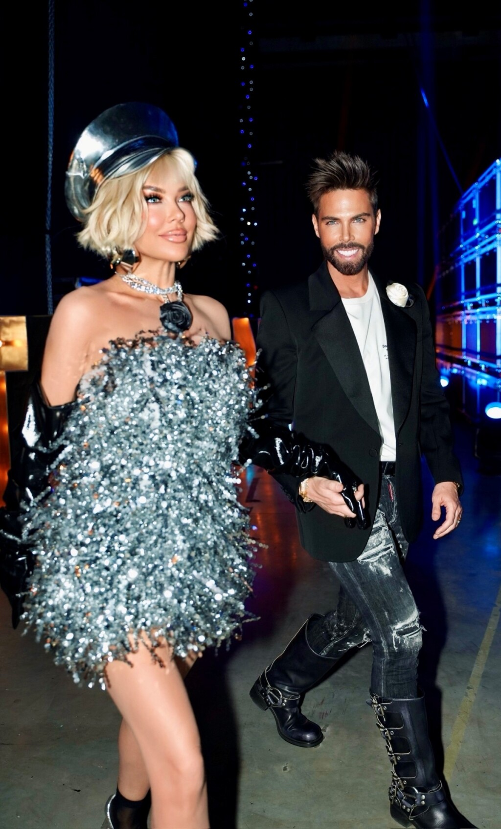 Srebrno i metalik glavni su aduti za prvu epizodu