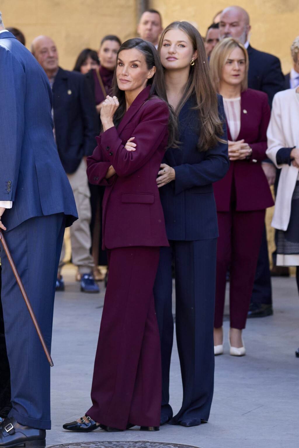 Kraljica Letizia i princeza Leonor u odijelima