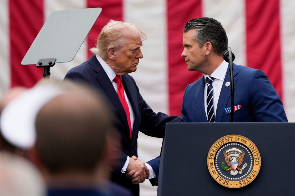 Američki predsjednik Donald Trump i ministar obrane Pete Hegseth