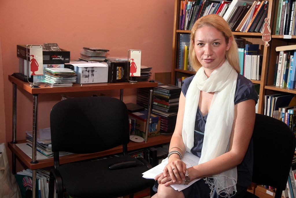 Žena na poslu, ilustracija