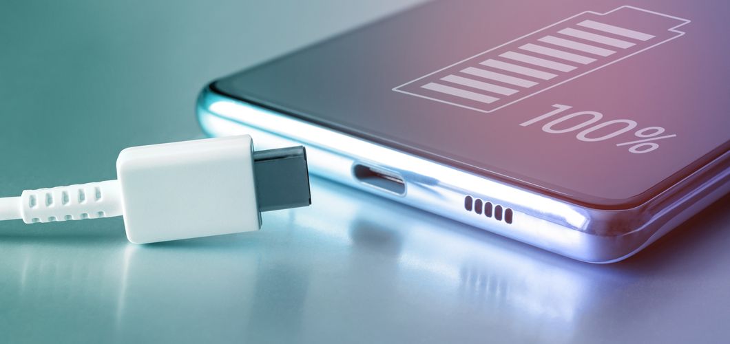 Baterija telefona, ilustracija