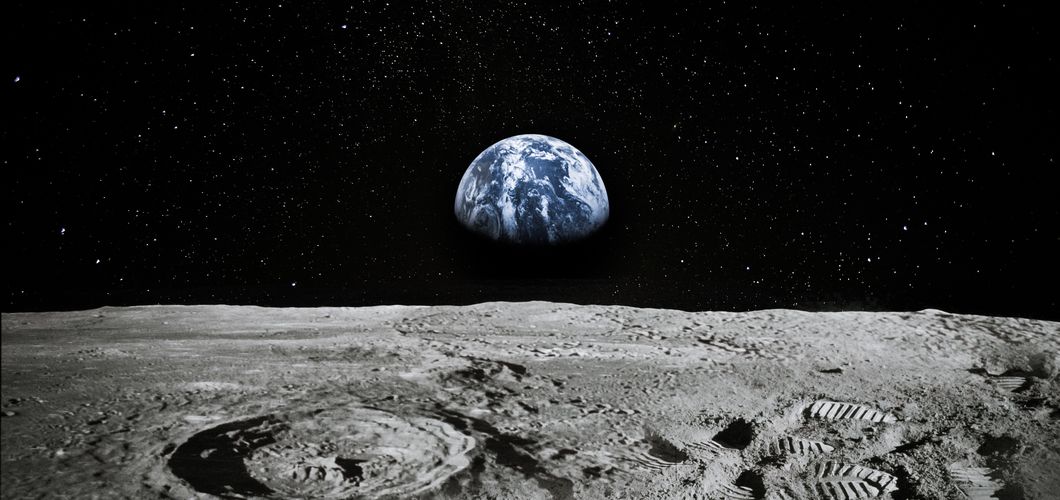 Pogled na Zemlju s Mjeseca