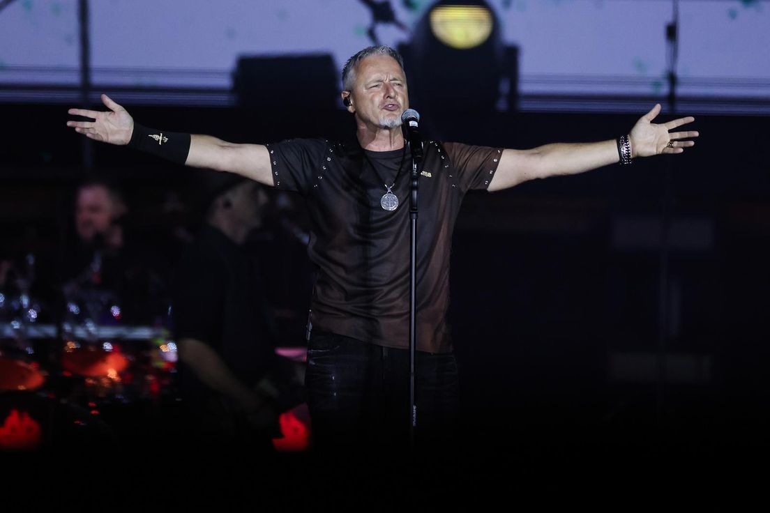 Jedan od najemotivnijih trenutaka večeri: Thompson pjesmu ''Sine moj ...