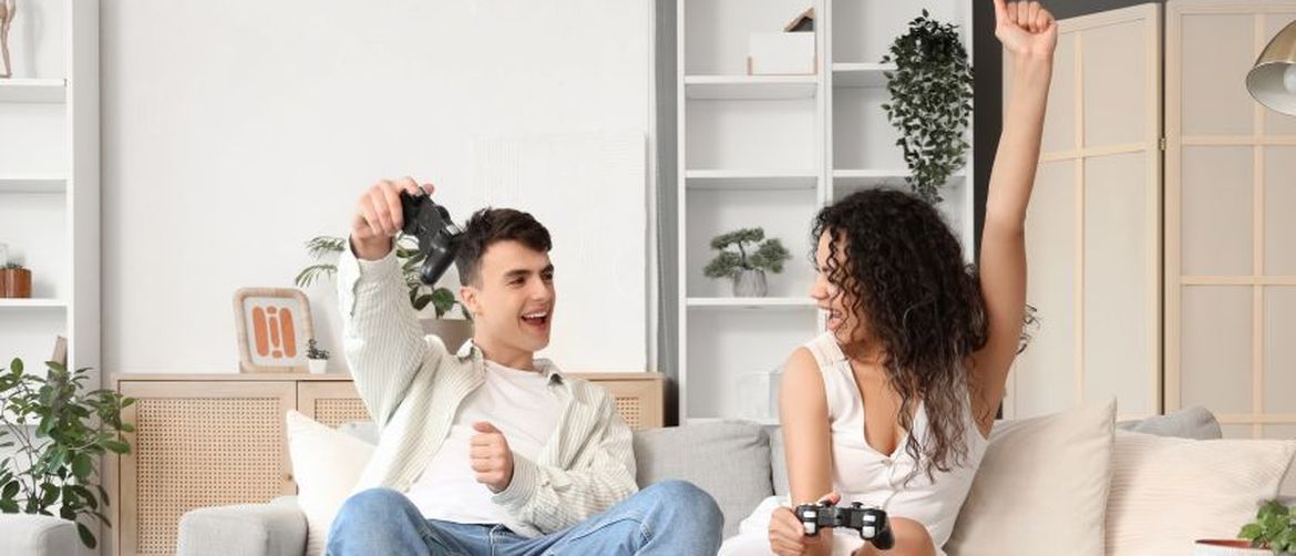 Prijatelji igraju igrice