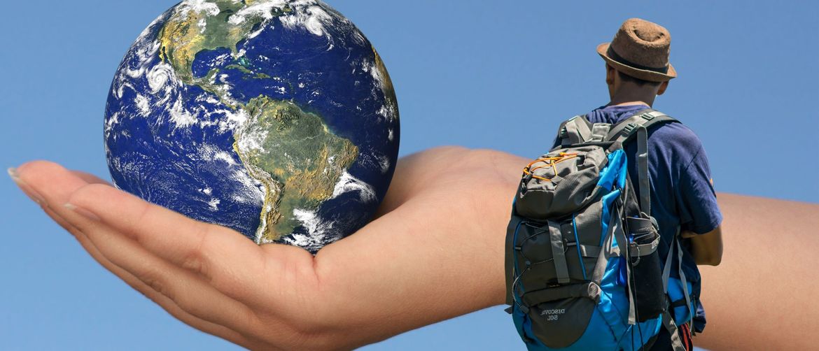 Globus u ruci i svjetski putnik