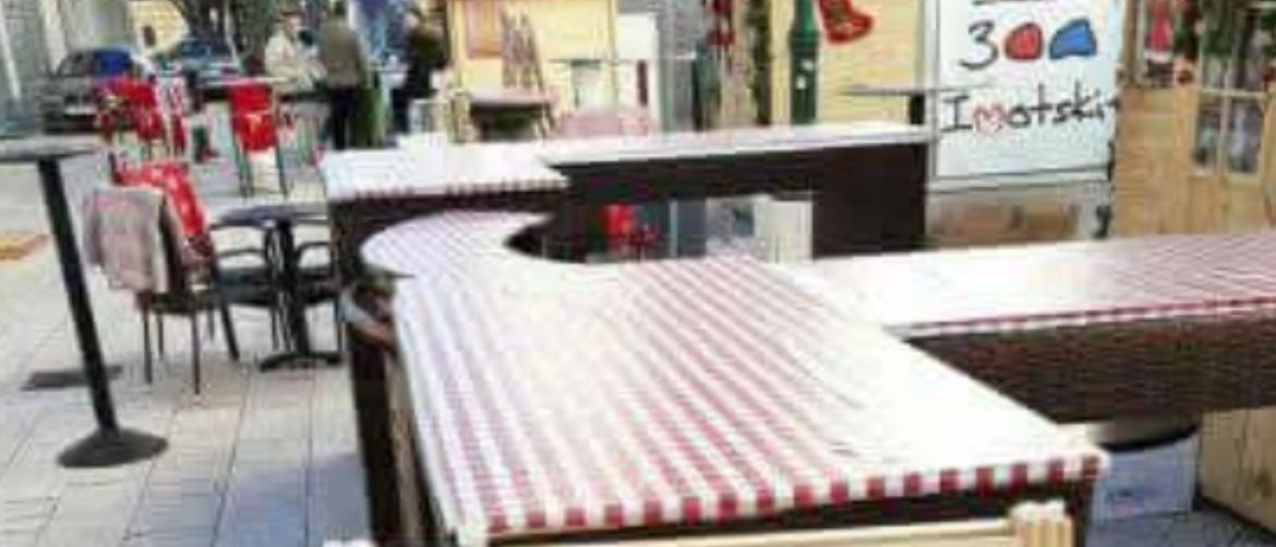 Natpis ispred restorana u Imotskom