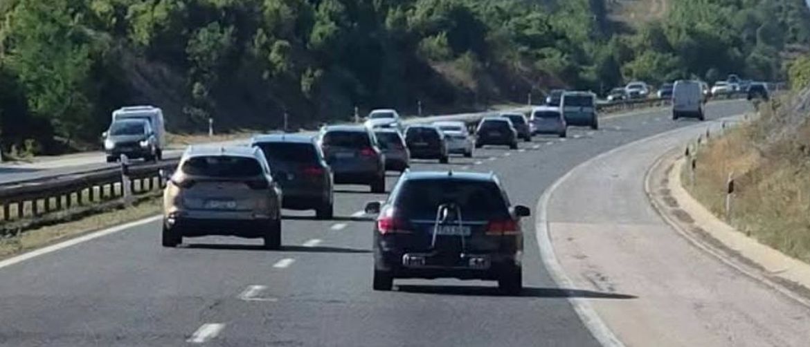 Vožnja lijevom trakom