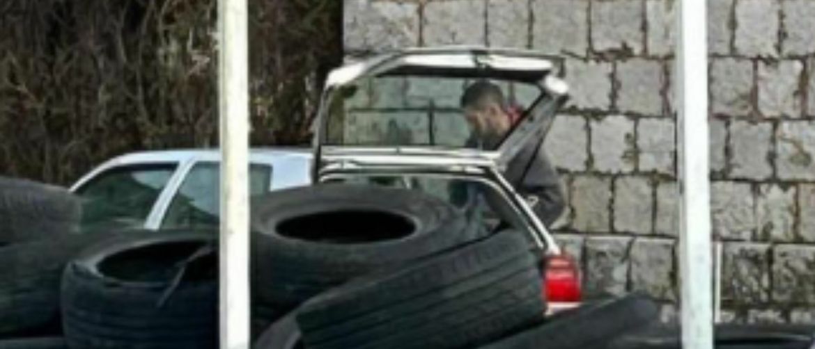 Improvizirano božićno drvce u Imotskom