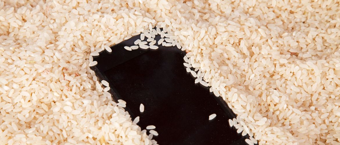 Sušenje mobitela rižom