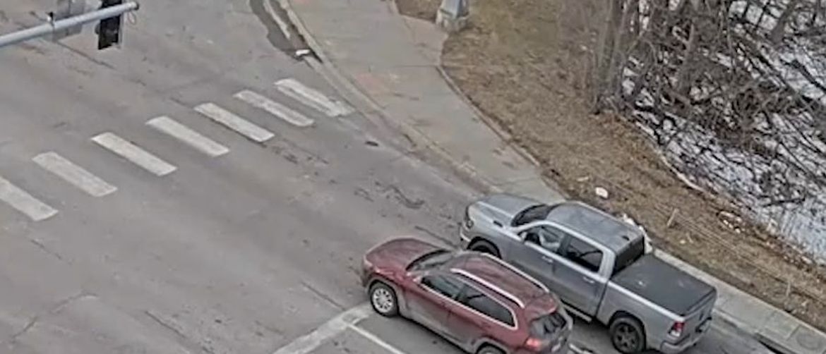 Automobili na raskrižju