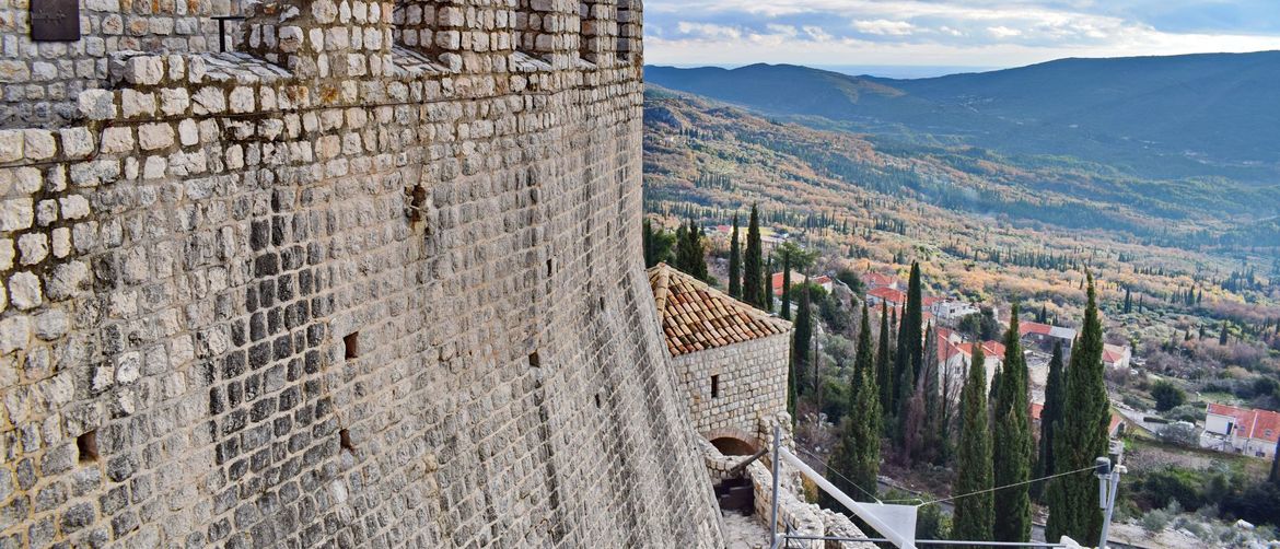 Sokol grad u Konavlima