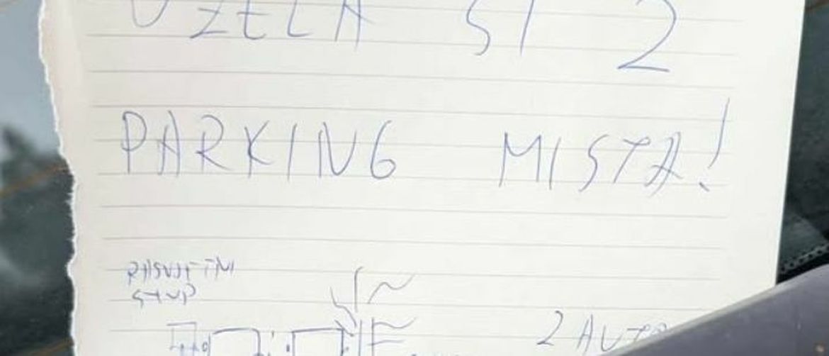 Poruka na automobilu