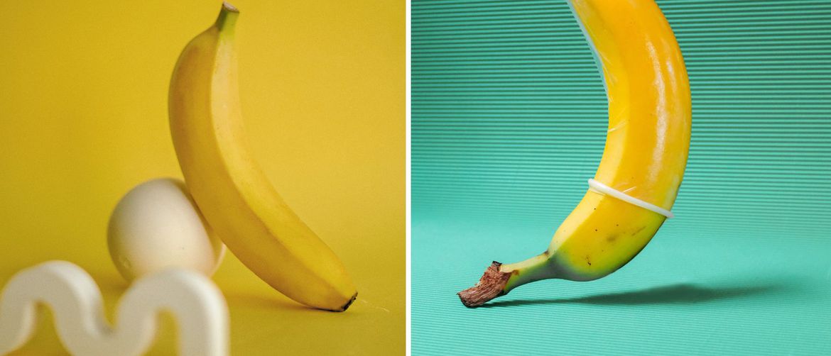 dvije banane s neutralnom pozadinom