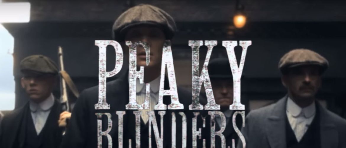 Postava serije Peaky Blinders kako hoda i naslov serije