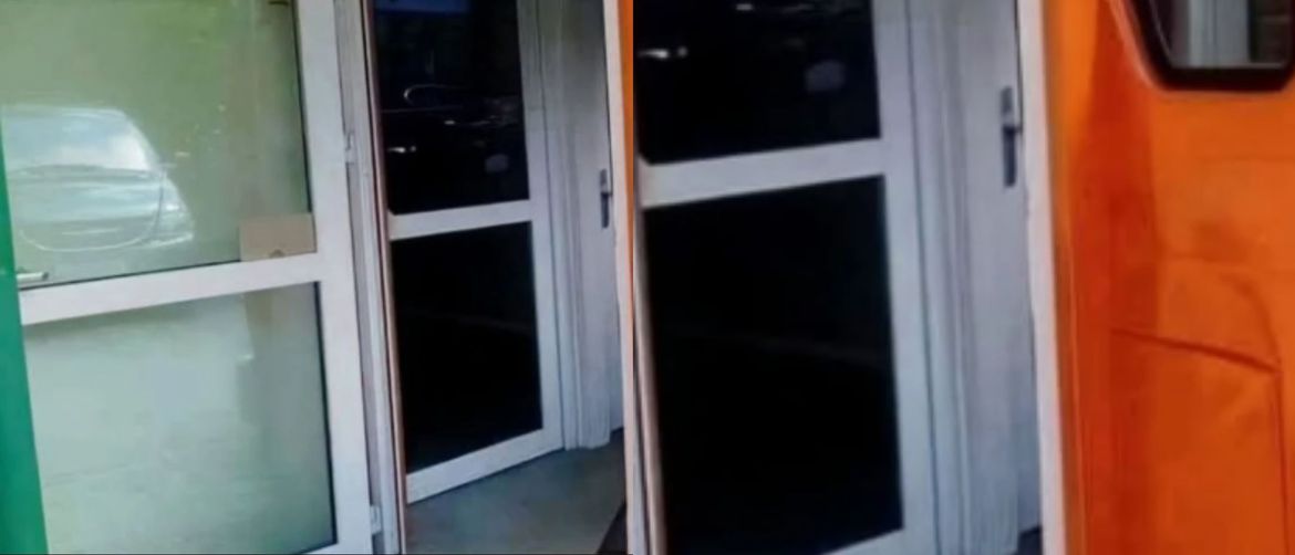 Neobičan ulaz u zgradu